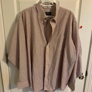 EUC Manhattan Shirtmakers red striped button up shirt